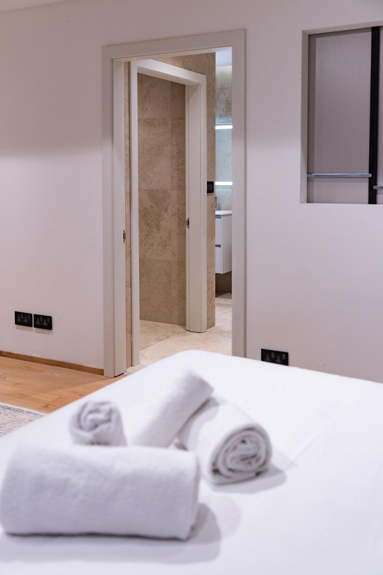 Florette Suite 1Br With Stunning Lounge Terrace By Arcobnb อิล-เฟอร์ยานา ภายนอก รูปภาพ