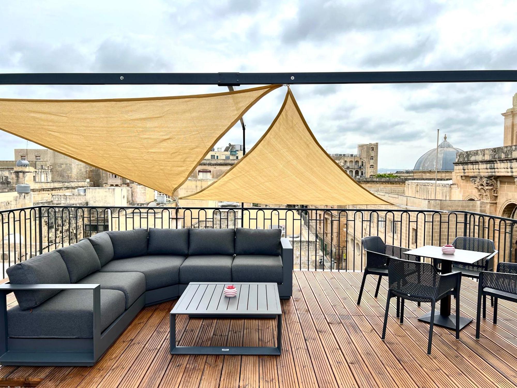 Florette Suite 1Br With Stunning Lounge Terrace By Arcobnb อิล-เฟอร์ยานา ภายนอก รูปภาพ