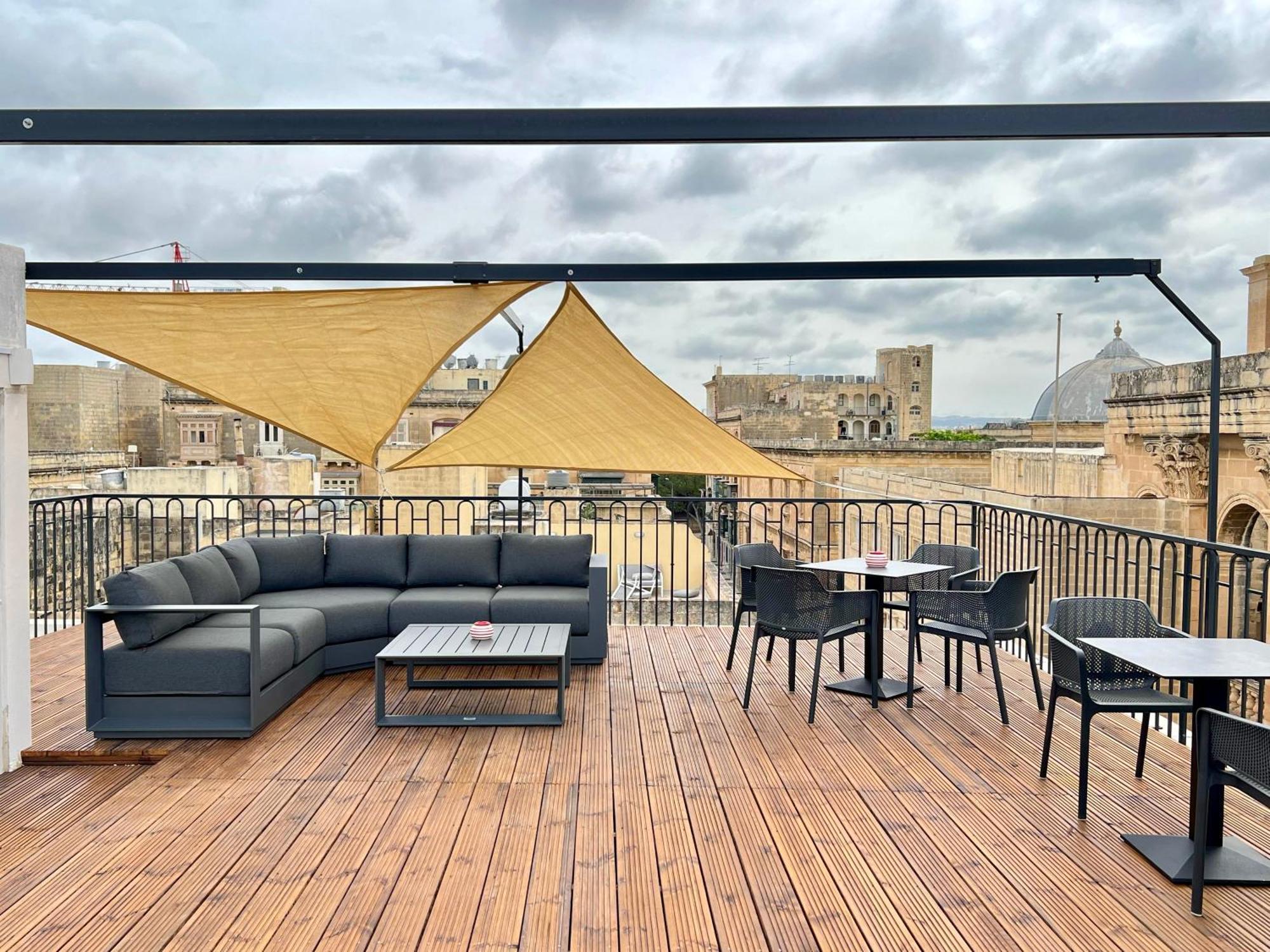 Florette Suite 1Br With Stunning Lounge Terrace By Arcobnb อิล-เฟอร์ยานา ภายนอก รูปภาพ